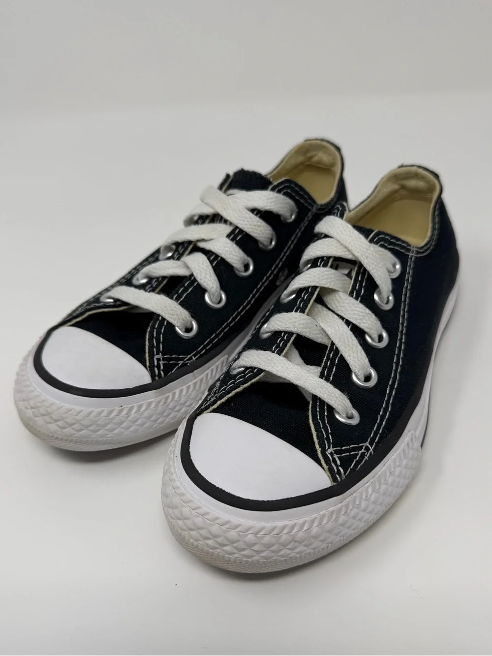 Converse Black and White Canvas Kids Sneakers Sz.11